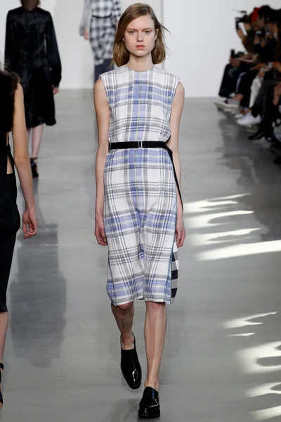 Look 12